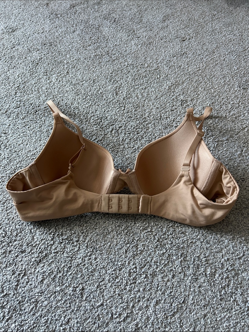 Smooth Everyday T-Shirt Bra in Nude Beige - Picture 3 of 5